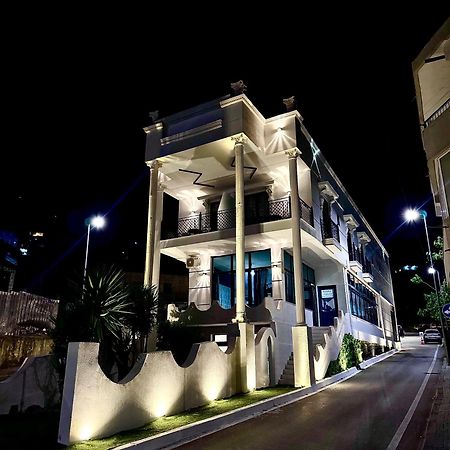 Boutique Hotel Empire Of Martin Gjirokastër Buitenkant foto