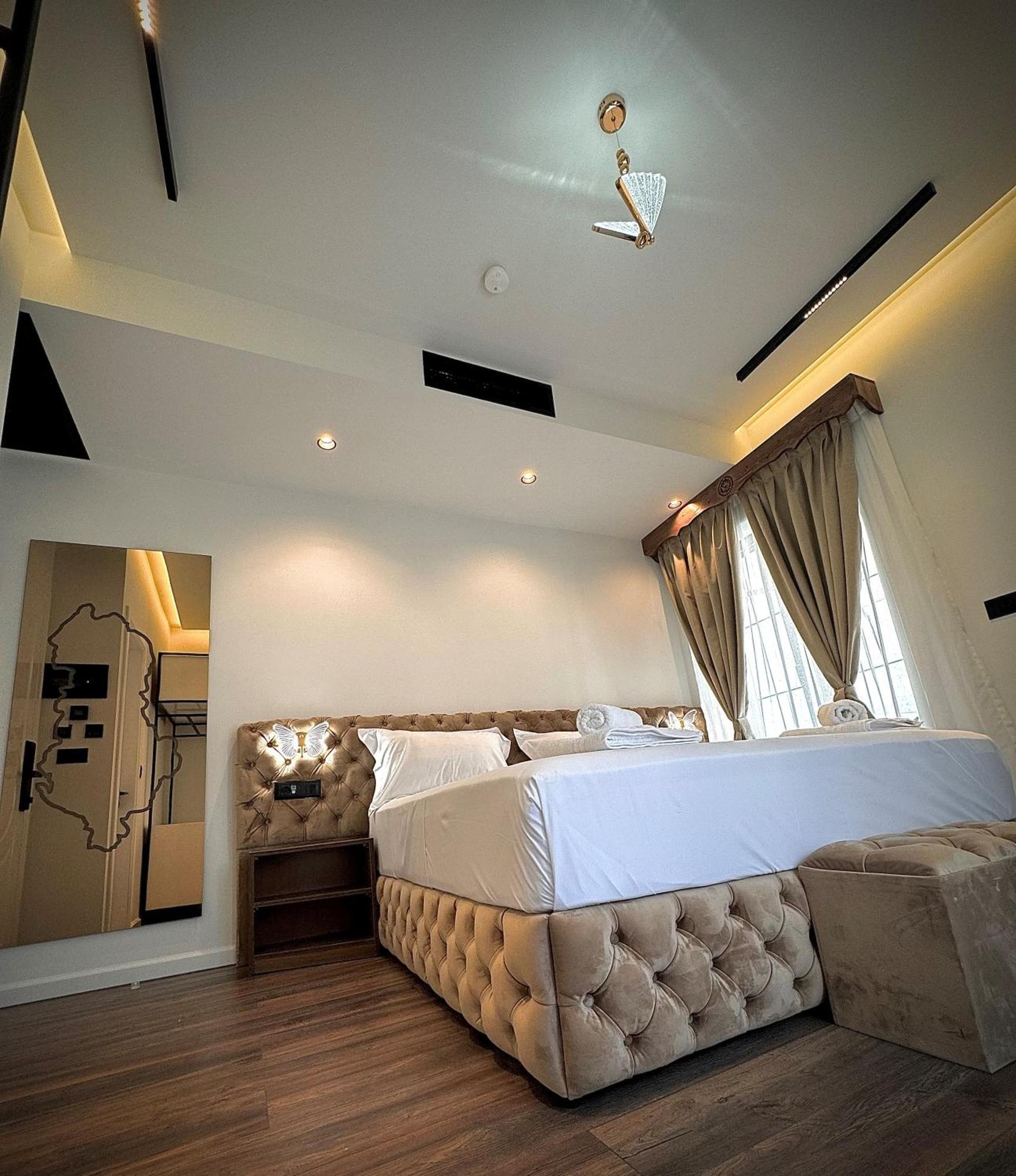 Boutique Hotel Empire Of Martin Gjirokastër Buitenkant foto
